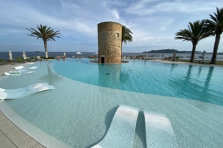 Ibiza Torre del Mar pool