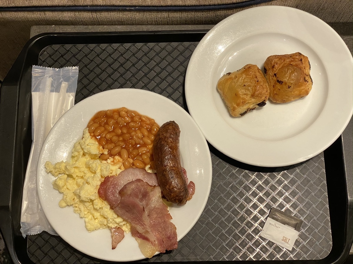 Plaza Premium lounge Heathrow Terminal 2 review