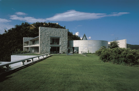 Review Benesse House Museum hotel, Naoshima, Japan