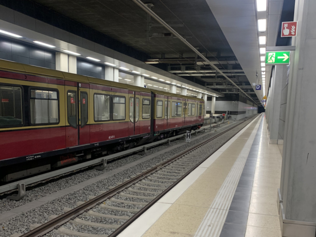 Berlin-Brandenburg Airport train station (2)