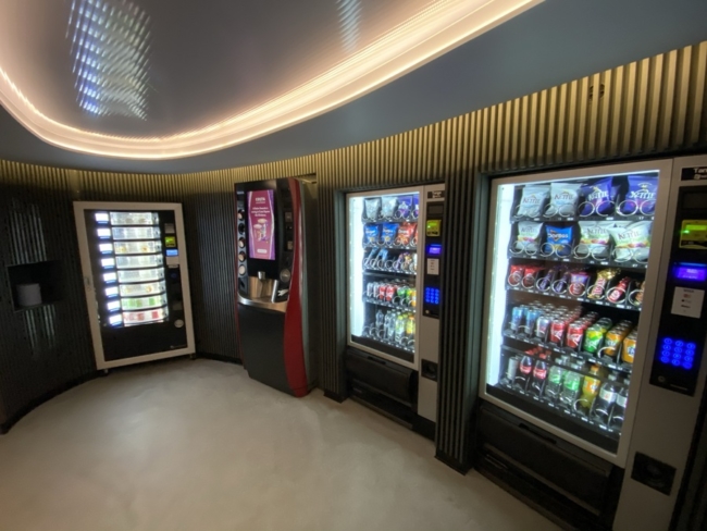 Radisson Heathrow Hotel vending machines