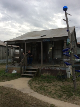 review The Shack Up Inn, Clarksdale, Mississippi