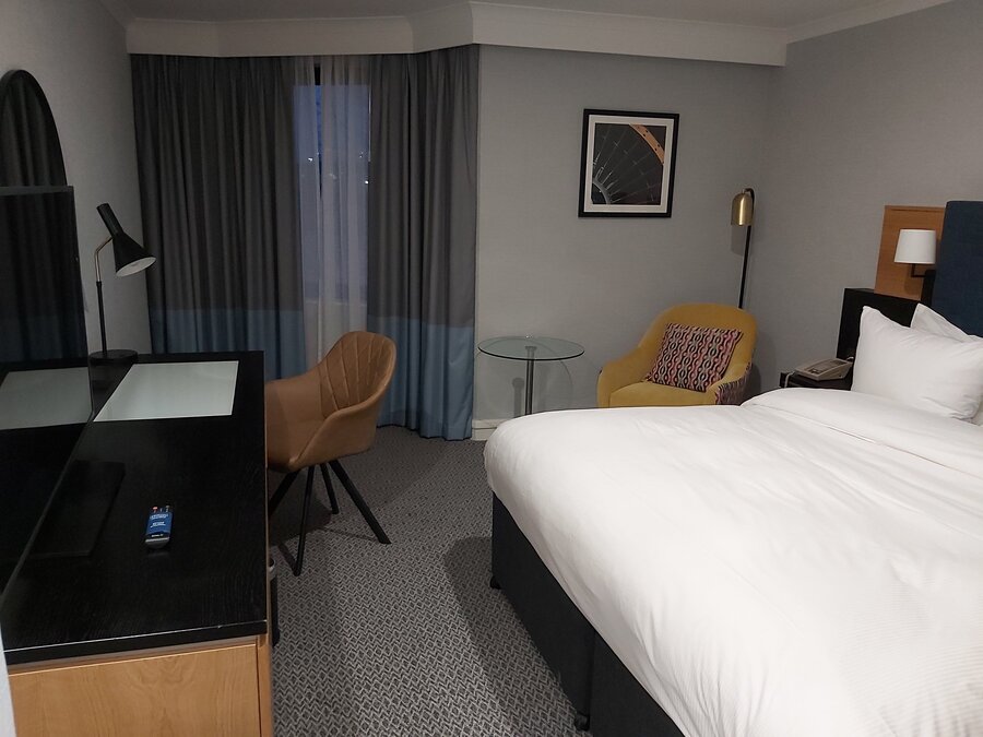 DoubleTree Manchester Airport King room