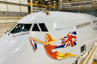 Virgin Atlantic 747 Vaga girl