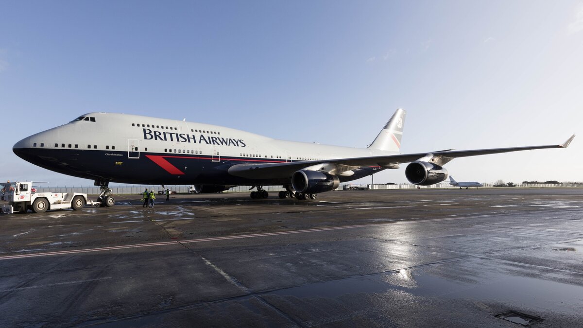 Where can you still fly on a Boeing 747?