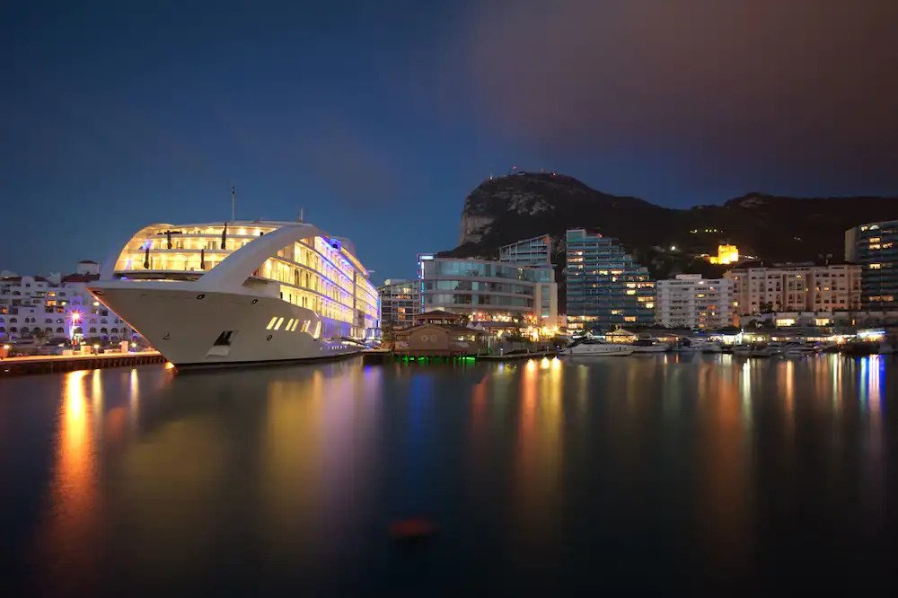 Review Sunborn Yacht Hotel Gibraltar