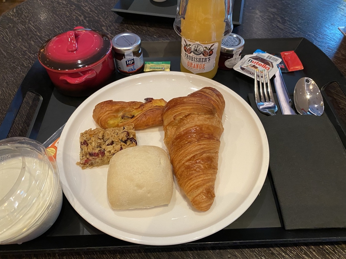 citizenM Tower of London breakfast