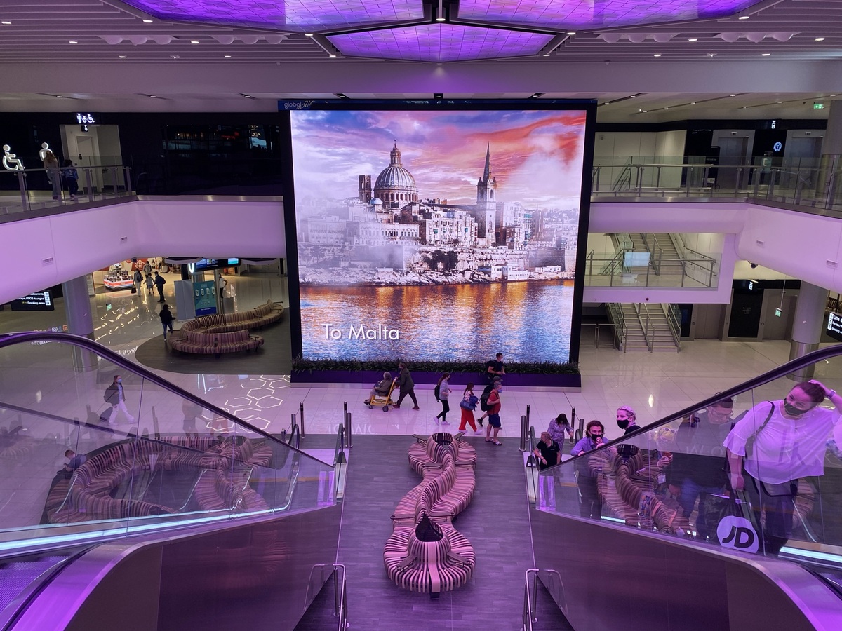 Manchester T2 escalators