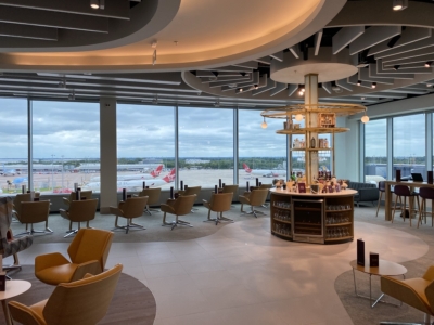 Manchester Terminal 2 1903 lounge view