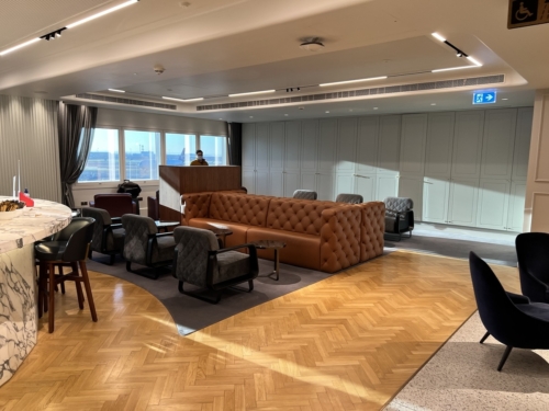 Qantas London Lounge Heathrow T3 sofas