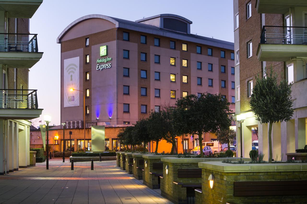 Holiday Inn Express Wandsworth cashback offer