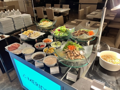 Le Meridien Chiang Mai club buffet