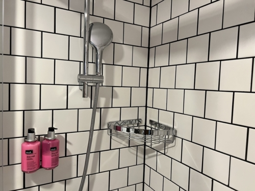 Moxy Manchester City shower