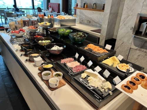 St Regis Bangkok breakfast buffet