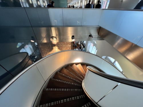 Eurostar Business Premier lounge St Pancras staircase