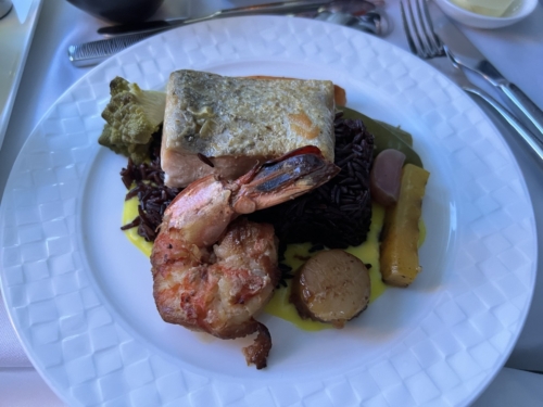 Qatar Airways 787-9 business class seafood trio