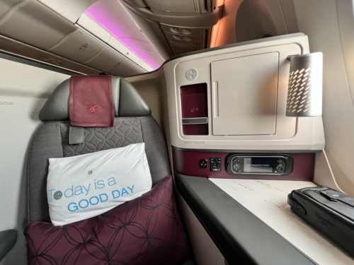 Qatar Airways 787-9 business class seat