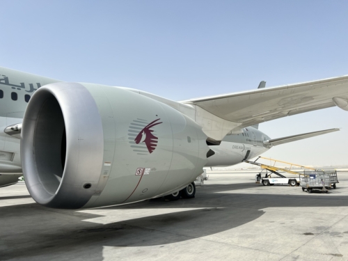 Qatar Airways 787-9 engine