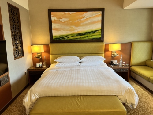 Shangri-La Rasa Ria Ocean Wing bed