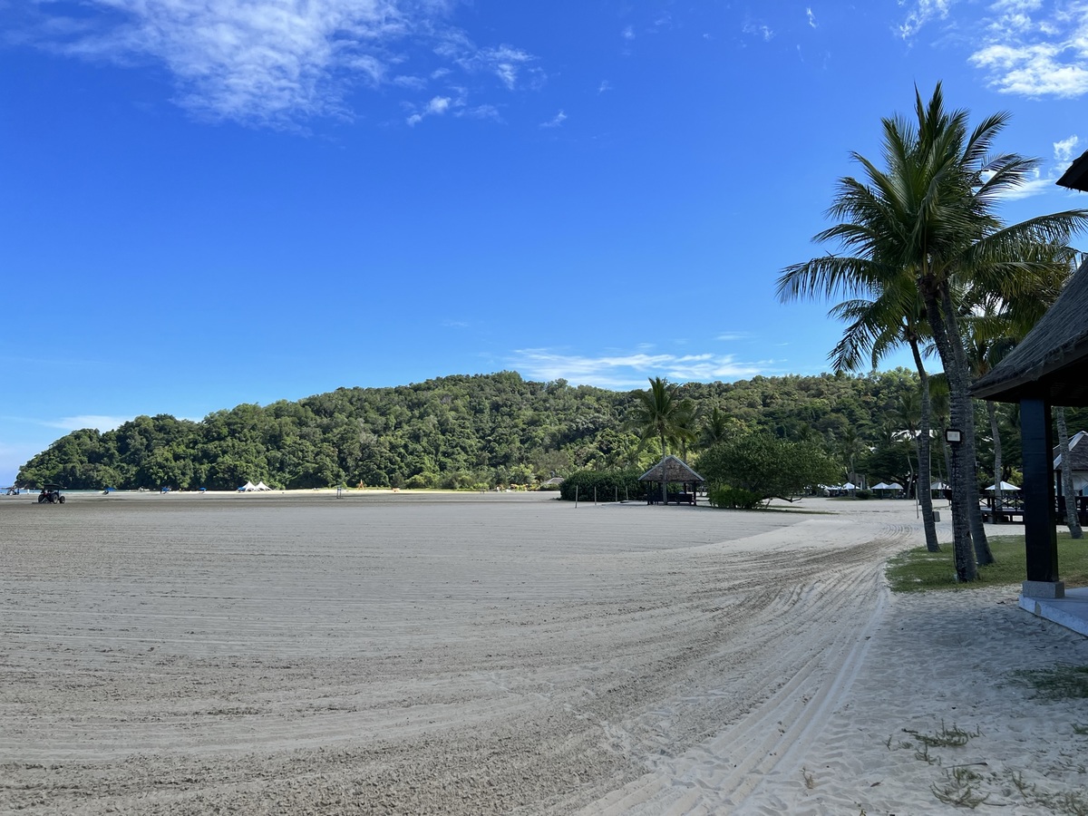 Shangri-La Rasa Ria beach