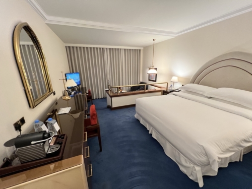 Sheraton Grand Doha room