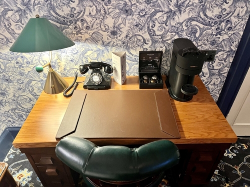 Randolph Hotel Oxford desk