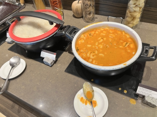 Air Canada Maple Leaf Lounge Heathrow red thai curry