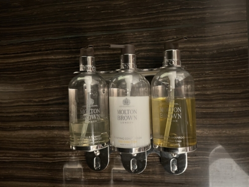 Air Canada Maple Leaf Lounge Heathrow shower toiletries