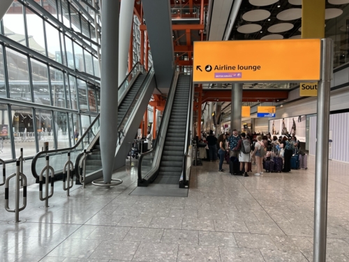 Review British Airways arrivals lounge Heathrow Airport Terminal 5