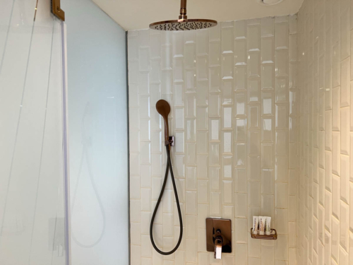 Le Meridien Ile Maurice beachfront shower