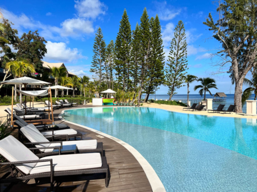 Le Meridien Ile Maurice middle pool