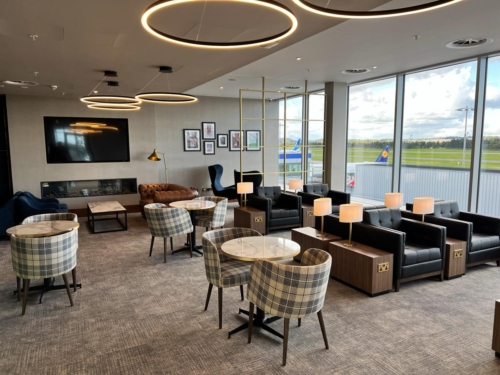 Review Plaza Premium Lounge Edinburgh Airport VIP room