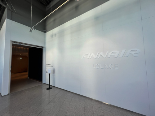 Finnair Platinum Wing entrance