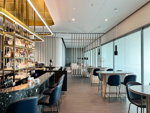 Finnair Platinum Wing bar