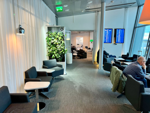 Finnair Schengen lounge