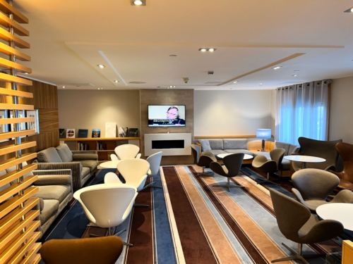 Hilton Heathrow T4 club lounge