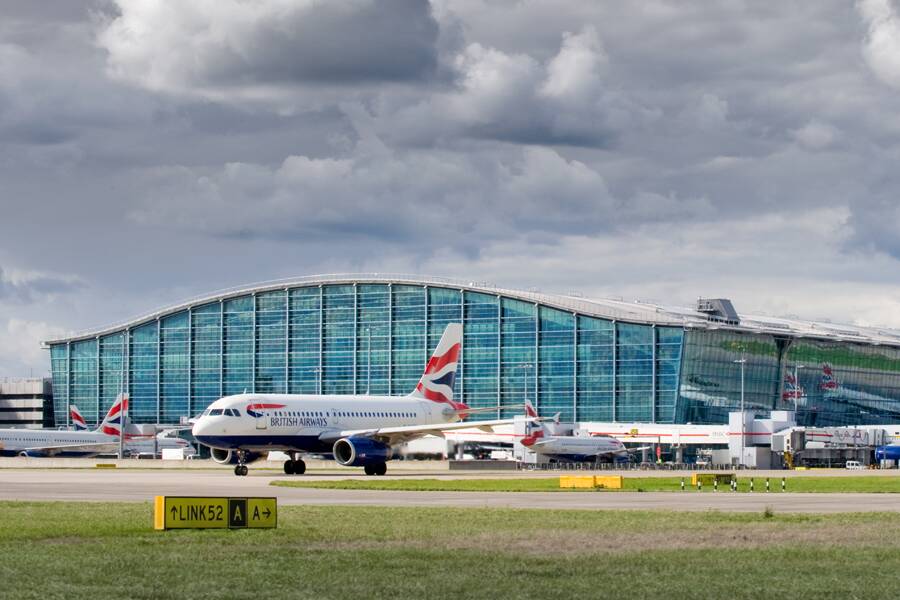 Heathrow passenger charges to decrease by 20% next year