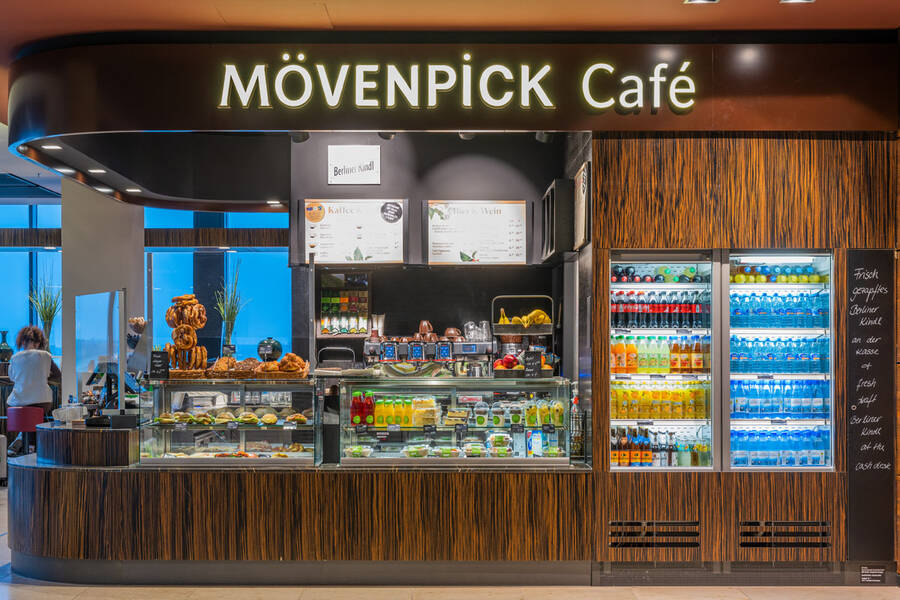 Movenpick Cafe Berlin Brandenburg Airport LoV o oy ,,, 