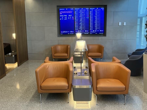 Review Qatar Airways Gold lounge Doha Hamad Airport