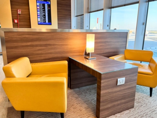 Review Marco Polo club lounge Venice Airport