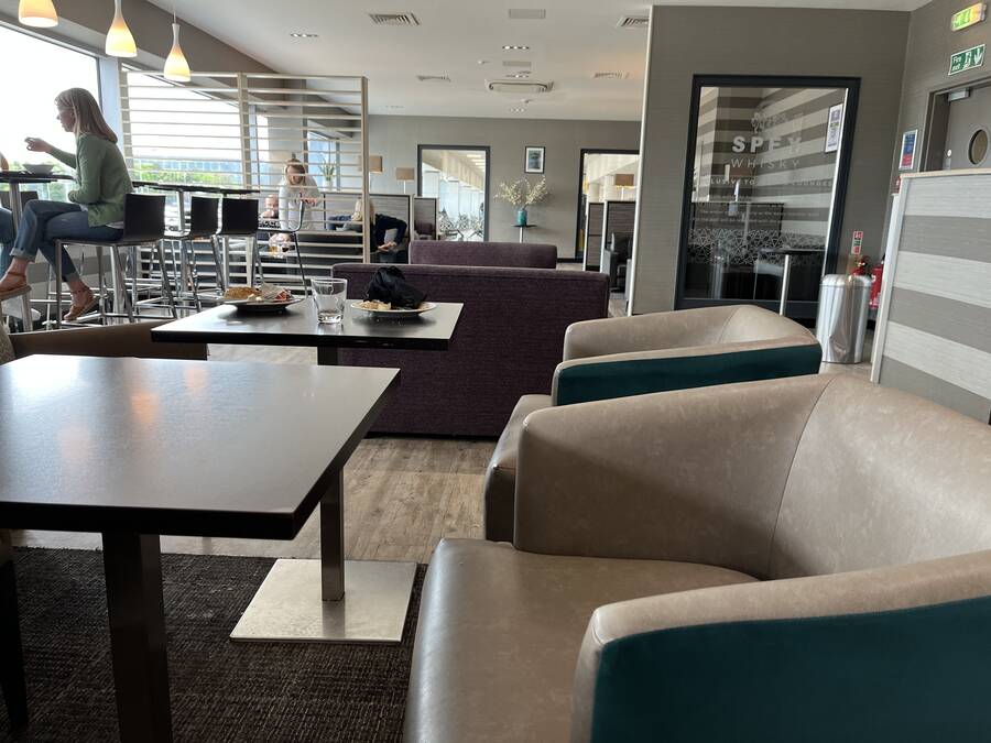 Review: Aspire lounge (Gate 4) Edinburgh Airport