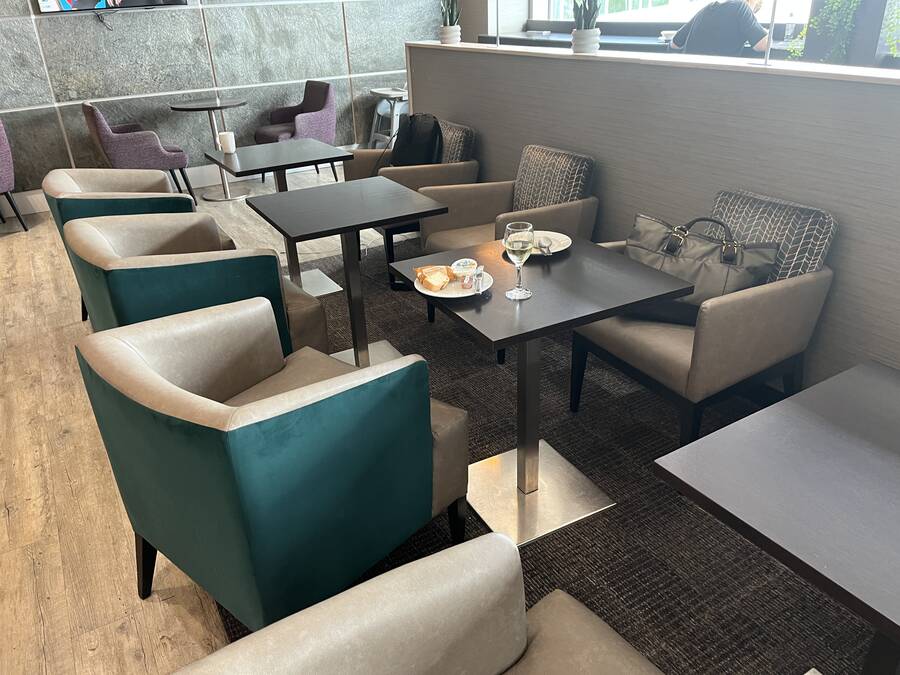 Review: Aspire lounge (Gate 4) Edinburgh Airport