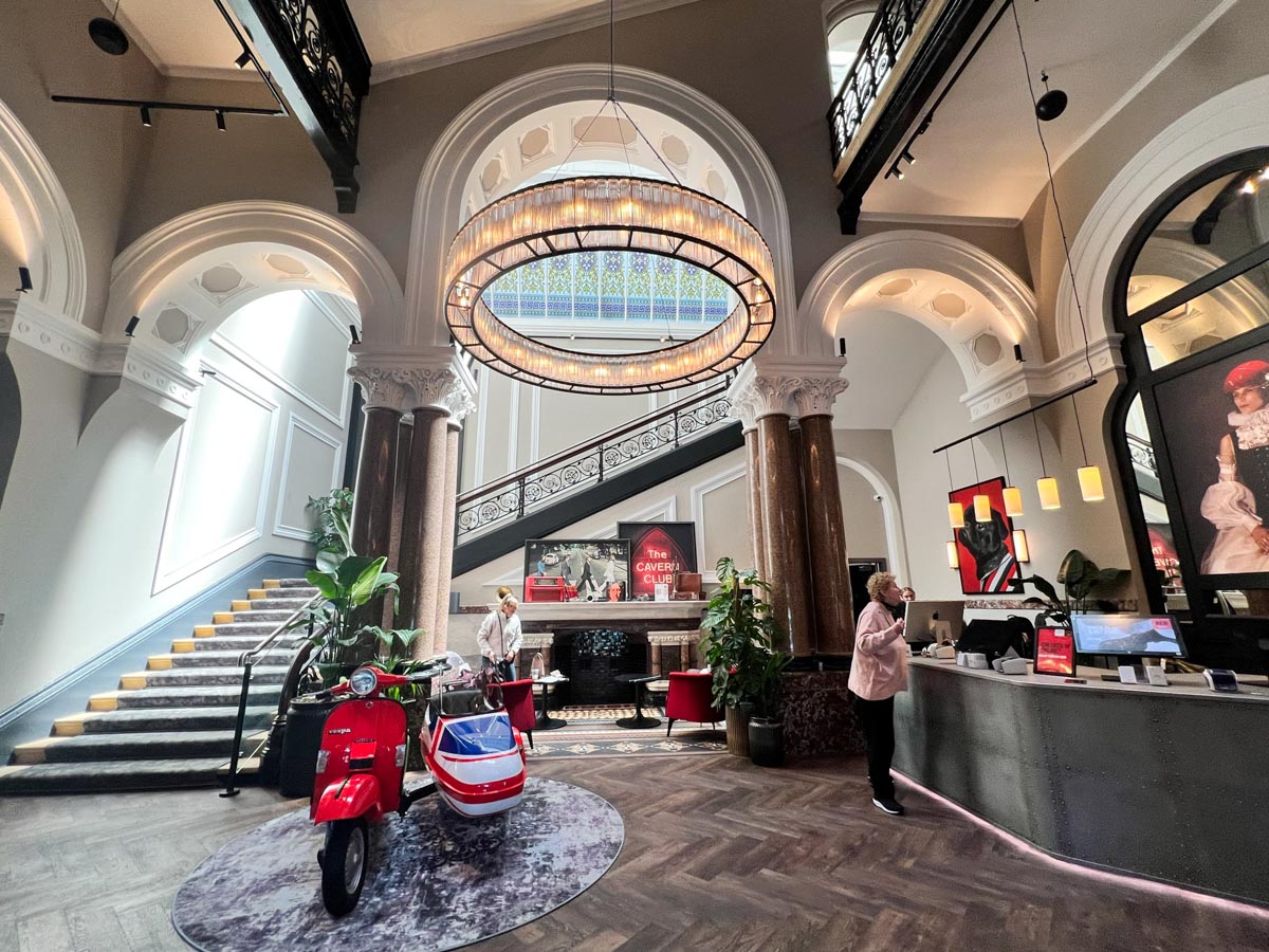 Review Radisson Red Liverpool hotel