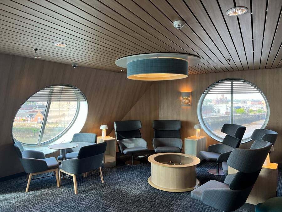 Review: the Stena Plus Lounge