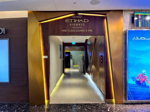 Review: the Etihad First Class Lounge in Abu Dhabi Terminal 3