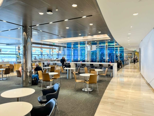 Review: the United Club lounge at London Heathrow Terminal 2