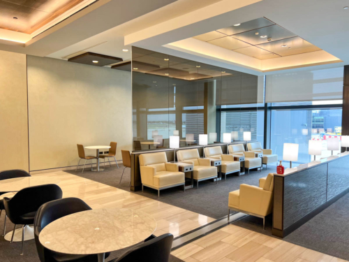 Review: the United Airlines Global Services lounge at Heathrow Terminal 2
