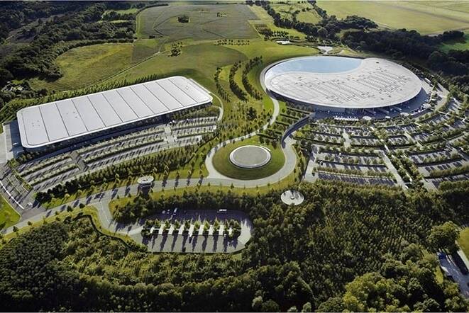Visit the McLaren Technology Centre in Woking with Hilton Honors