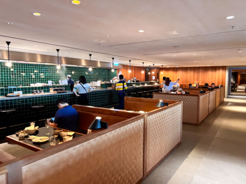Review: Cathay Pacific The Pier Business Class lounge, Hong Kong