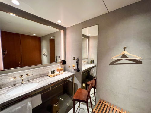 Review: Cathay Pacific's The Pier First Class lounge, Hong Kong